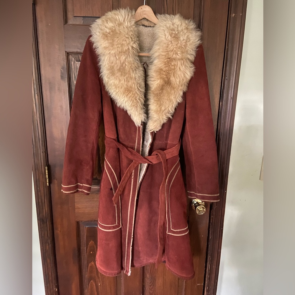 Vintage suede coat with so fur